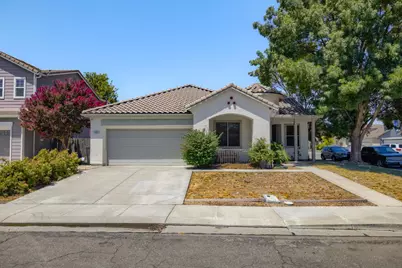 1893 Hardy Drive, Woodland, CA 95776 - Photo 2