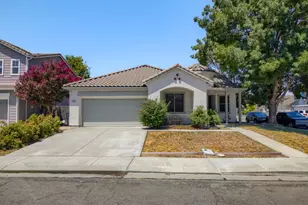 1893 Hardy Dr, Woodland, CA 95776 - Photo 2