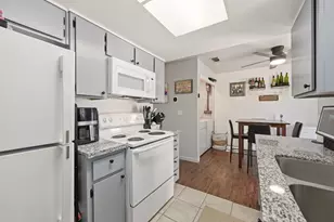 8260 Center Pkwy, Sacramento, CA 95823 - Photo 16