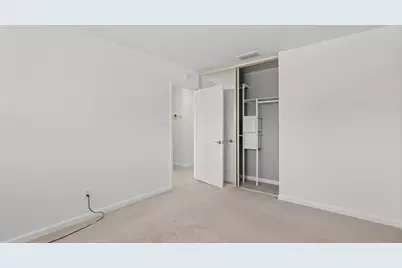 2043 Edwin Way, Sacramento, CA 95825 - Photo 16