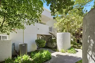 2581 Fulton Square Ln, Sacramento, CA 95821 - Photo 2