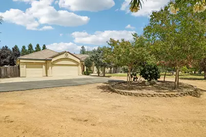 3293 E Woodson Avenue, Acampo, CA 95220 - Photo 2