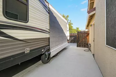 9408 Blue Diamond Way, Elk Grove, CA 95624 - Photo 50