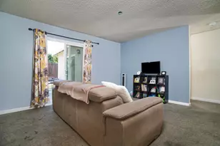 8348 Arroyo Vista Dr, Sacramento, CA 95823 - Photo 12
