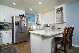 8348 Arroyo Vista Dr, Sacramento, CA 95823 - Photo 8