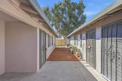 728 E Swain, Stockton, CA 95207 - Photo 4