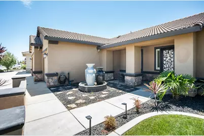 776 Whitaker Way, Galt, CA 95632 - Photo 4