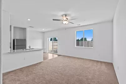 1016 S Del Mar Avenue, Stockton, CA 95215 - Photo 4