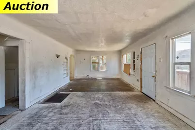 2504 Hawthorne Street, Sacramento, CA 95815 - Photo 6