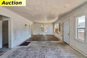 2504 Hawthorne St, Sacramento, CA 95815 - Photo 6