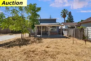 2504 Hawthorne St, Sacramento, CA 95815 - Photo 30