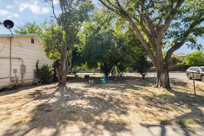 4365 Olivehurst Avenue, Olivehurst, CA 95961 - Photo 30