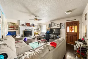 4365 Olivehurst Ave, Olivehurst, CA 95961 - Photo 2