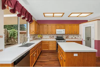 1642 Poppy Circle, Rocklin, CA 95765 - Photo 8