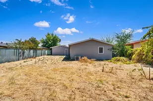 2729 Toy Ave, Sacramento, CA 95822 - Photo 28