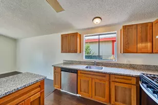 2729 Toy Ave, Sacramento, CA 95822 - Photo 12