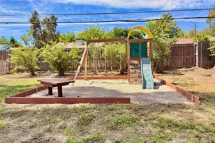 4566 Freeway Cir, Sacramento, CA 95841 - Photo 4