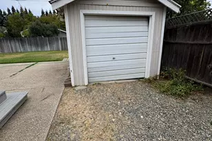 1131 2nd Ave, Walnut Grove, CA 95690 - Photo 18