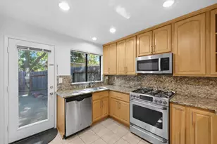 1618 Valdora St, Davis, CA 95618 - Photo 10