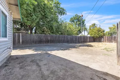 3533 20th Avenue, Sacramento, CA 95820 - Photo 24