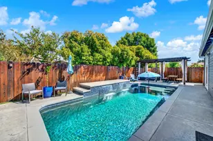 711 Lupine Way, Winters, CA 95694 - Photo 2