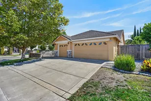 6216 Ravenna Way, Elk Grove, CA 95757 - Photo 2