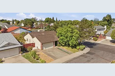 2 Rosto Court, Sacramento, CA 95823 - Photo 4
