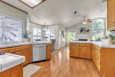 5923 Palm Springs Court, Elk Grove, CA 95758 - Photo 8