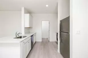 822 S Rossi Ave, Stockton, CA 95215 - Photo 6