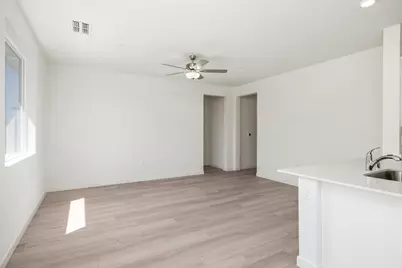 859 S Rossi Avenue, Stockton, CA 95215 - Photo 4
