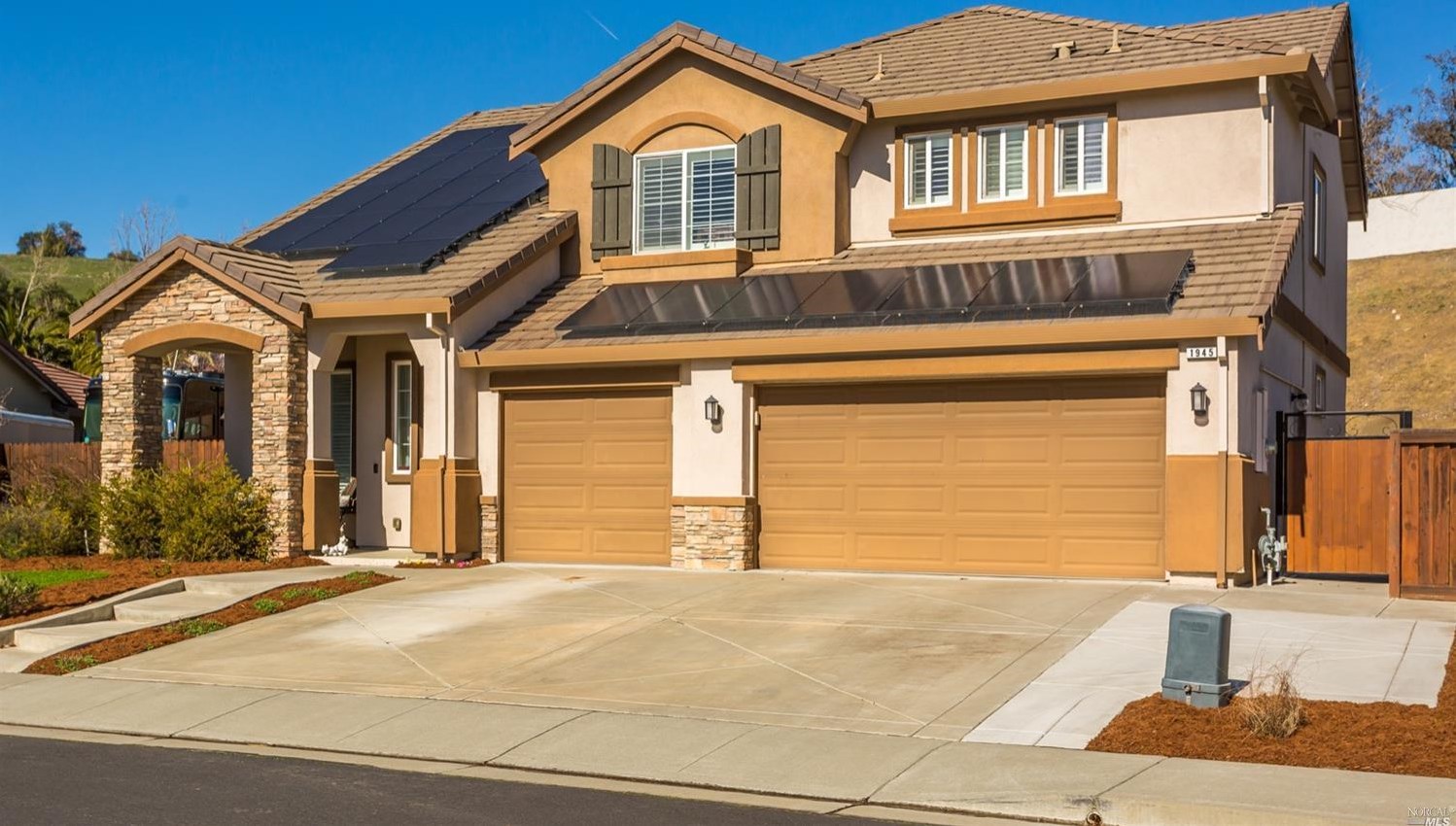 1945 Moosup Ct, Fairfield, CA 94533-6648