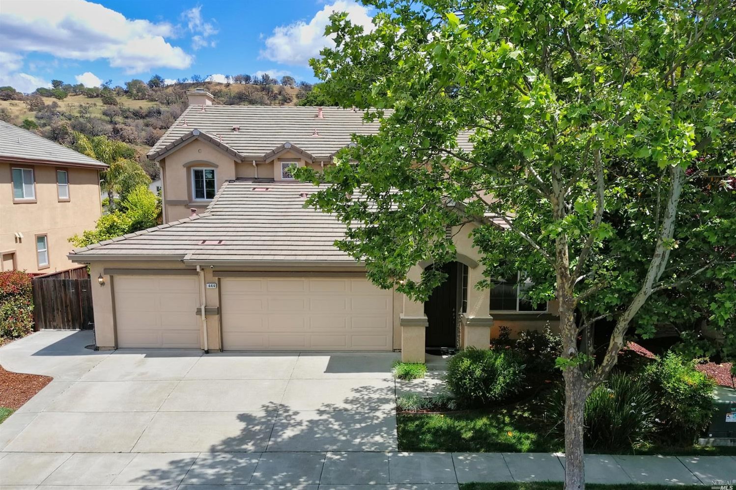 444 Mountain Meadows Dr, Fairfield, CA 94534-6759