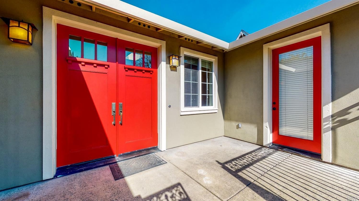 302 Moonlight Cir, The Geysers, CA 95425-3889