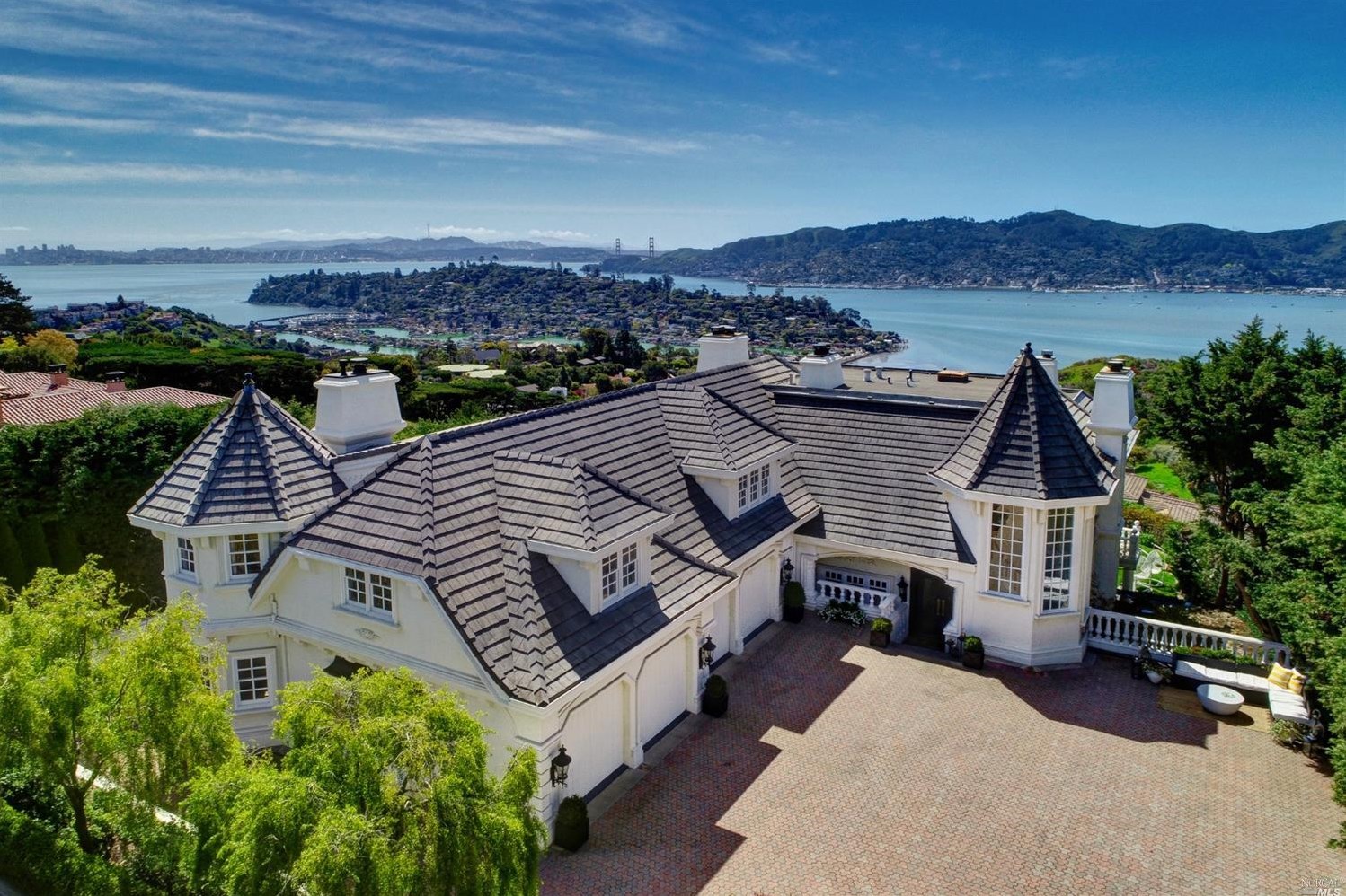 190 Gilmartin Dr, Tiburon, CA 94920-1527