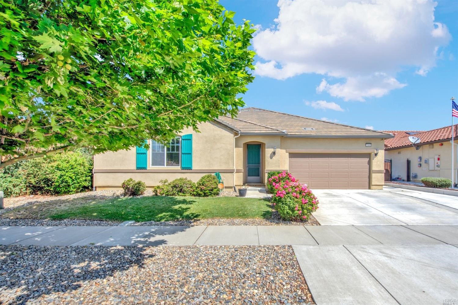 2484 Chuck Hammond Dr, Fairfield, CA 94533-1489