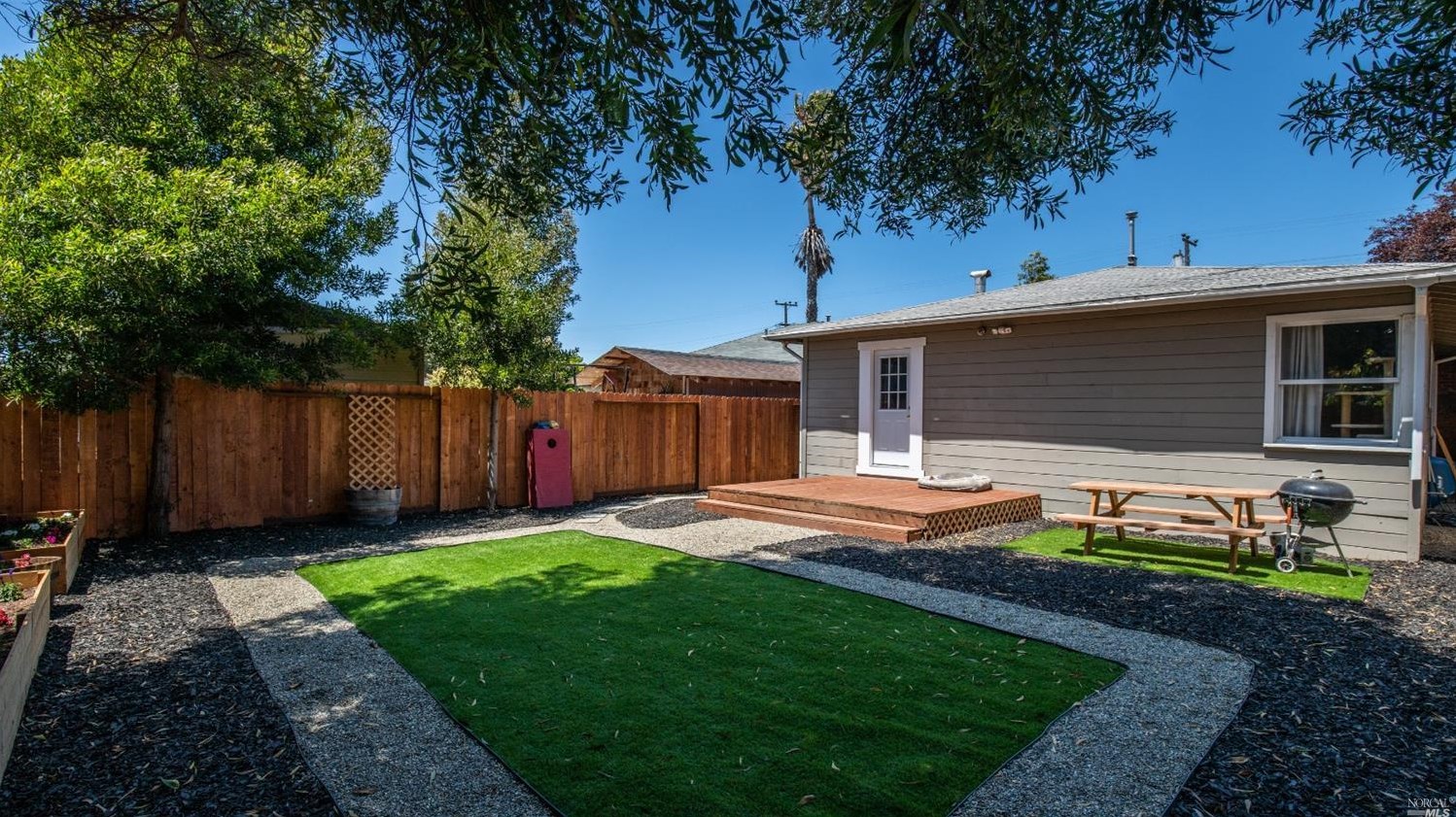 2610 Maricopa Ave, Richmond CA  94804-1012 exterior