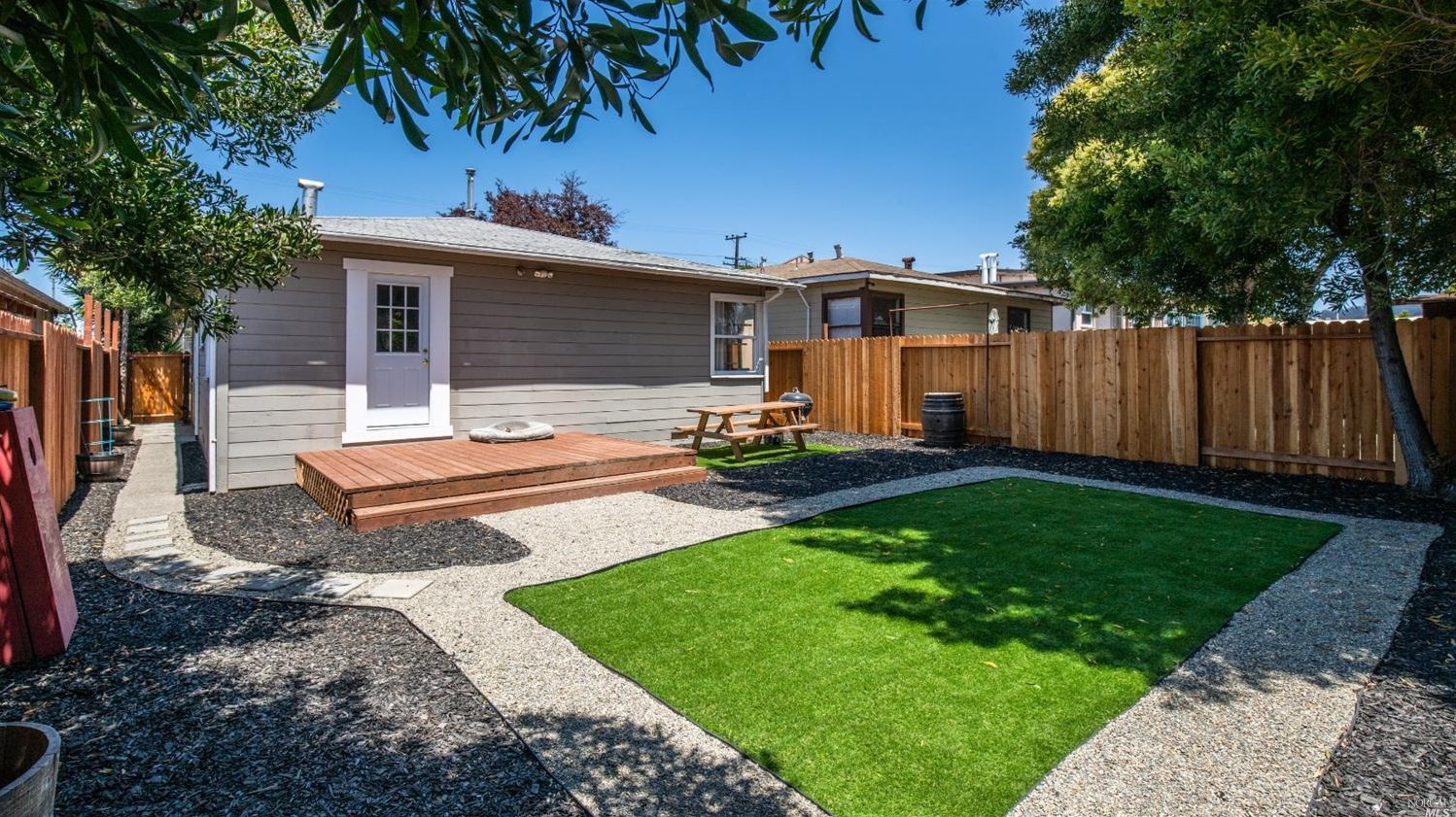 2610 Maricopa Ave, Richmond CA  94804-1012 exterior