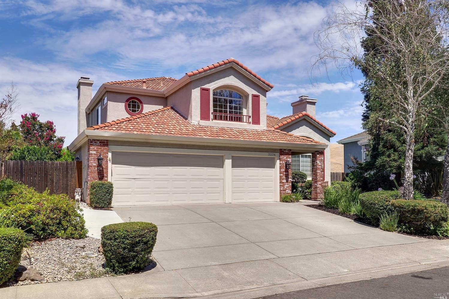3236 Southern Hills Dr, Fairfield, CA 94534-7849