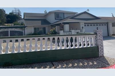 1320 E Greenmont Drive - Photo 1