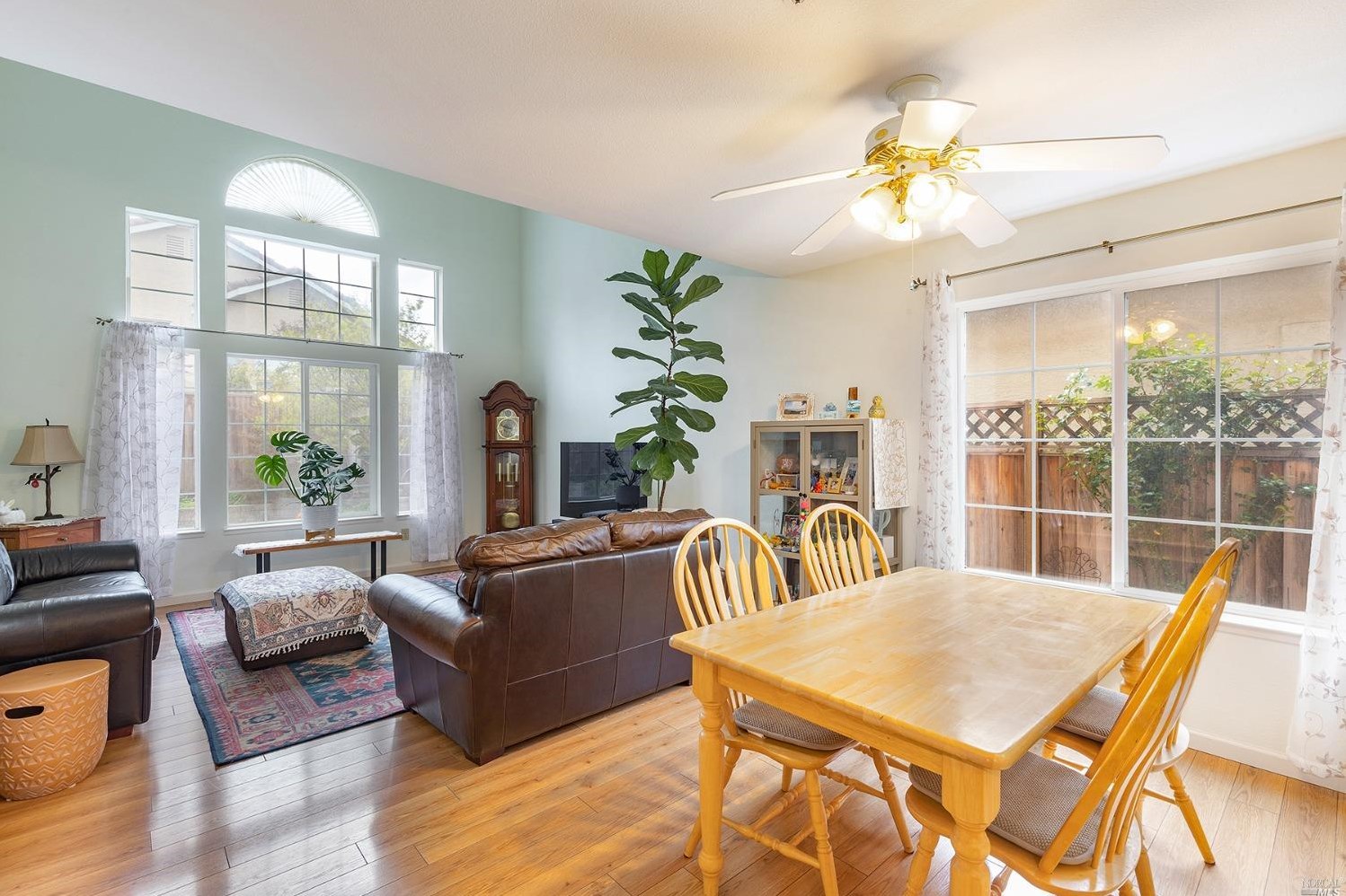 4405 Dalton Dr, Fairfield, CA 94558-2291