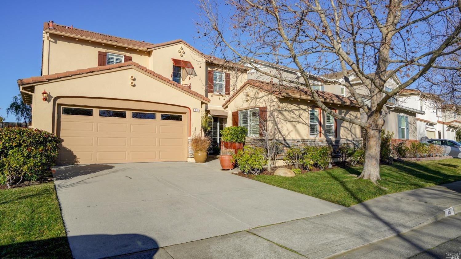 19 Portsmouth Dr, Novato, CA 94949-8212
