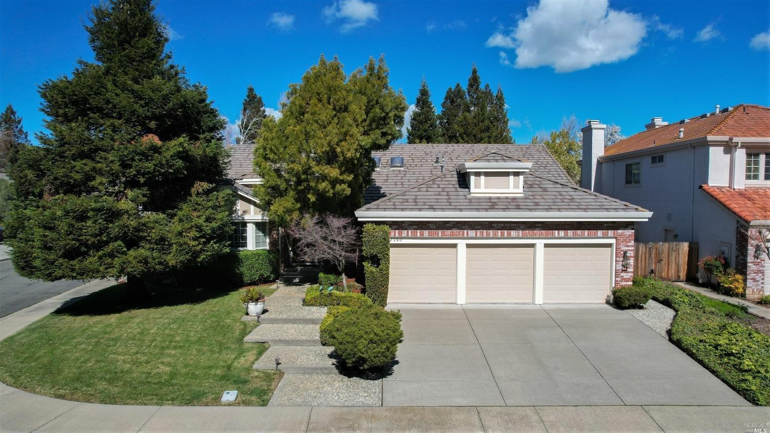 3260 Southern Hills Dr, Fairfield, CA 94534-7849