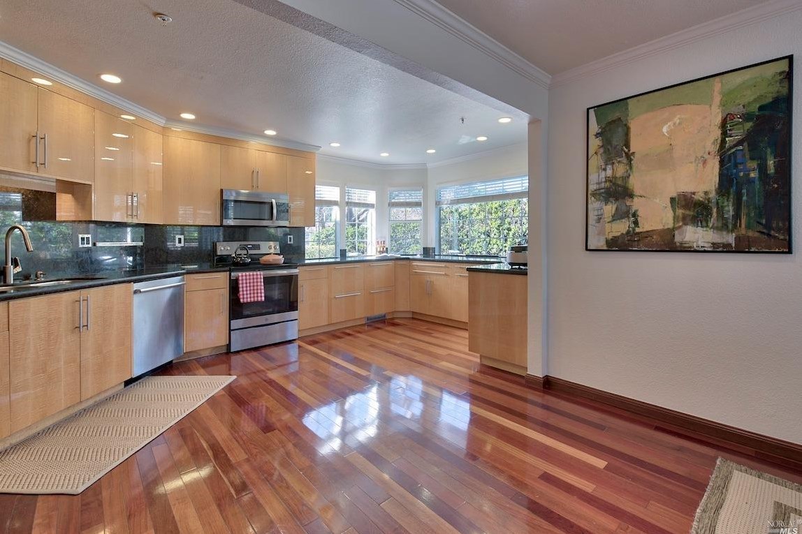 52 Bridle Path Ln, Novato CA  94945-1469 exterior