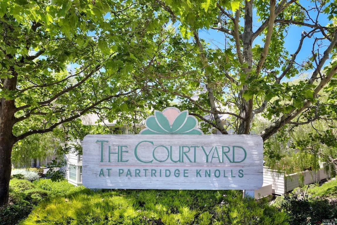 52 Bridle Path Ln, Novato CA  94945-1469 exterior