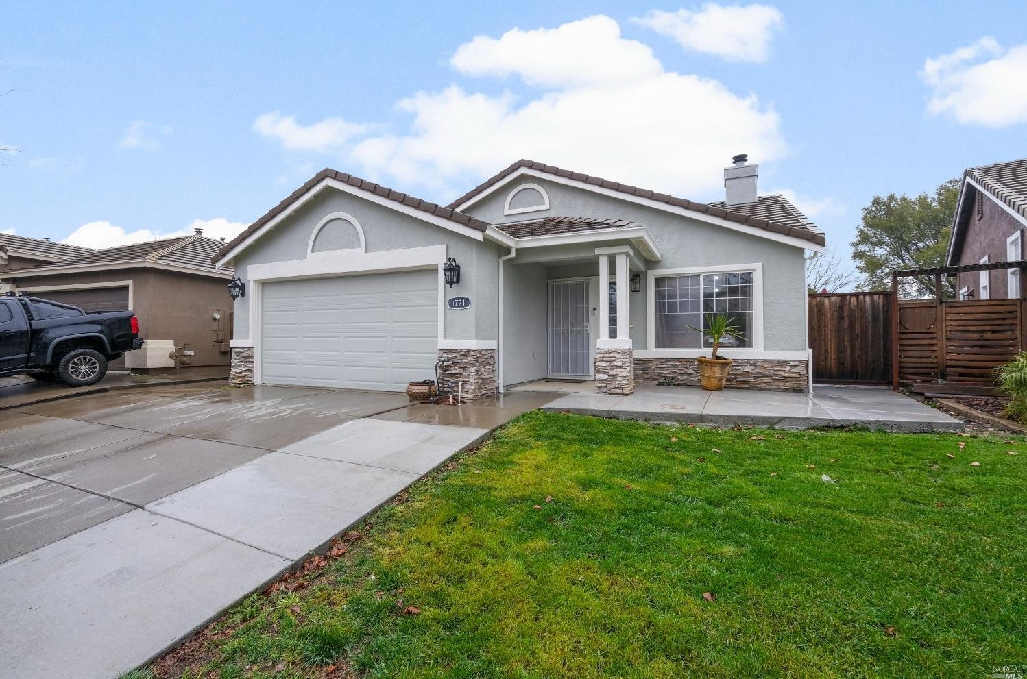 1721 Autumn Meadow Dr, Fairfield, CA 94534-3978