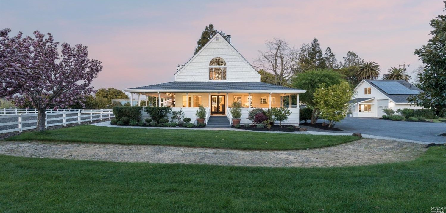 1030 Thompson Ln, Petaluma CA  94952-1242 exterior