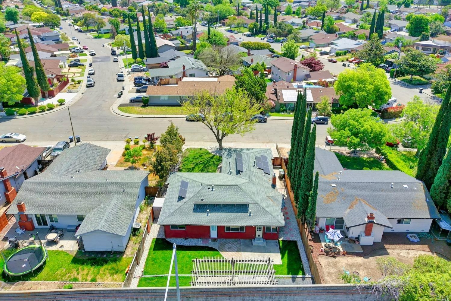 2511 Carnation Dr, Fairfield CA  94533-1511 exterior