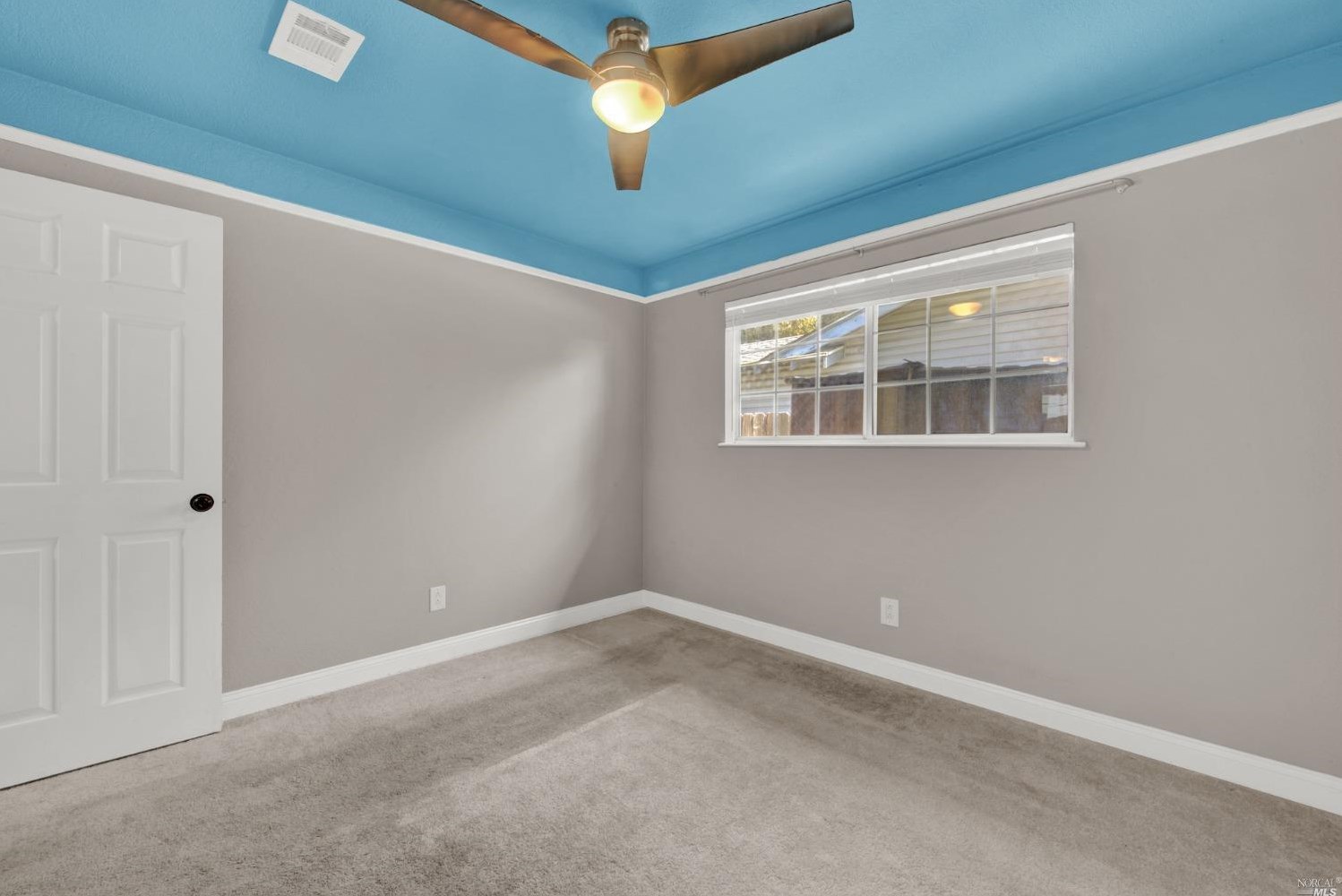 2511 Carnation Dr, Fairfield CA  94533-1511 exterior