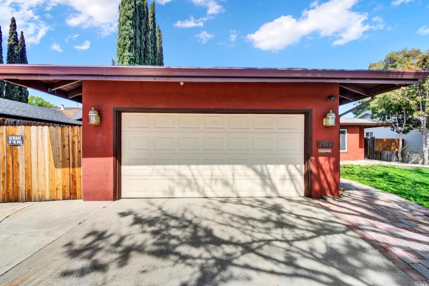 2511 Carnation Dr, Fairfield CA  94533-1511 exterior