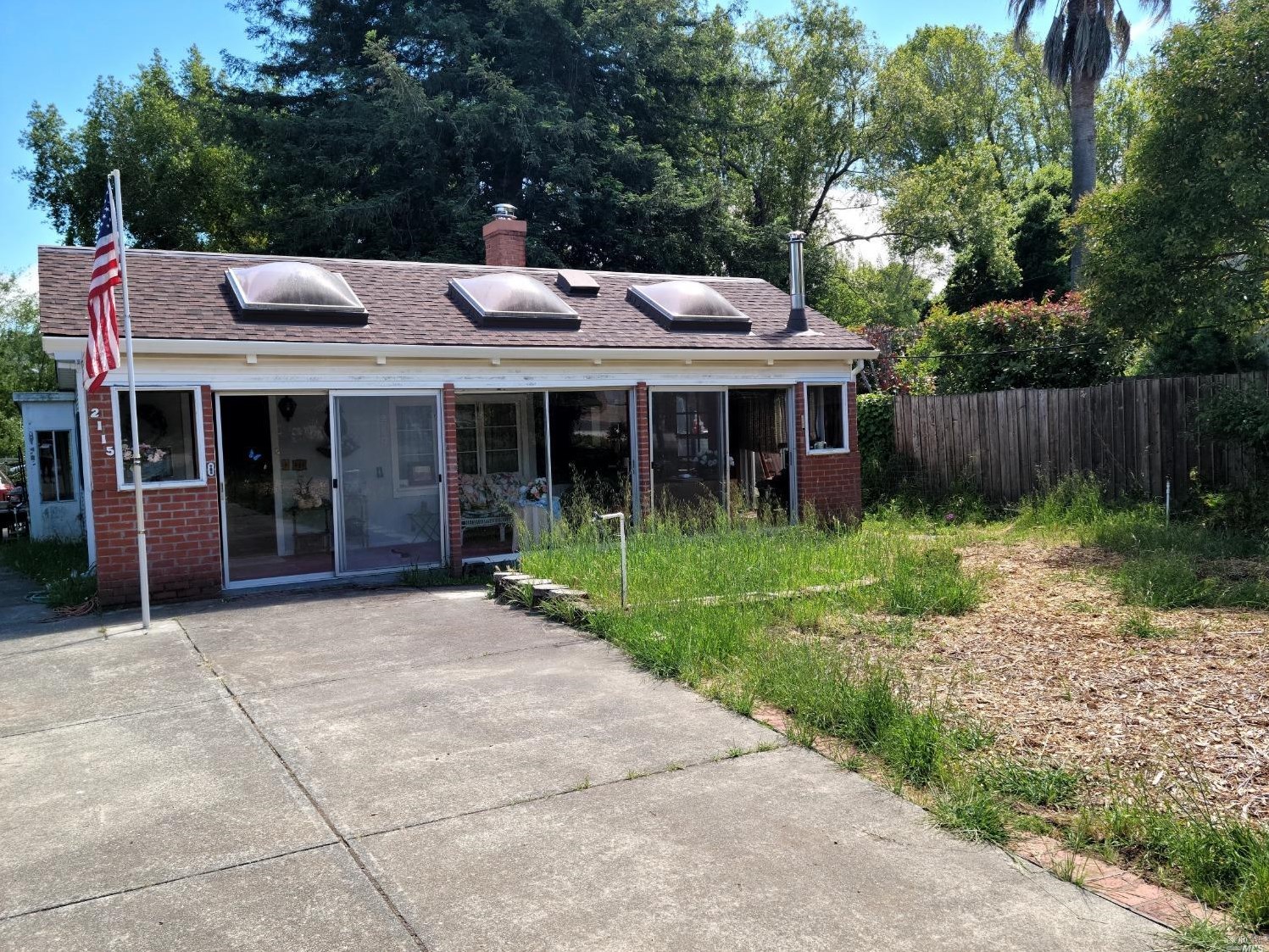 2115 Vineyard Rd, Novato, CA 94947-3853